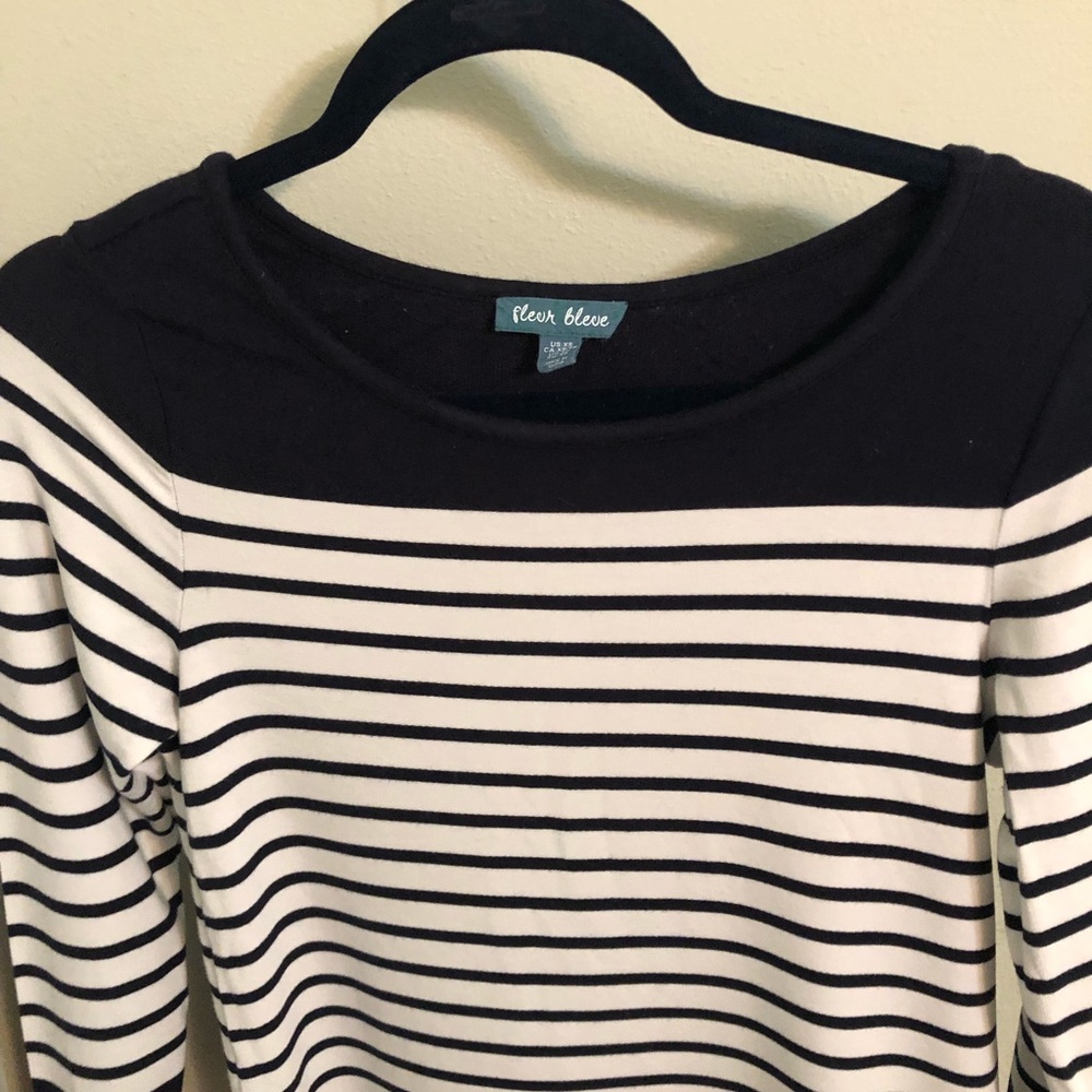 Adorable cotton shift dress.
